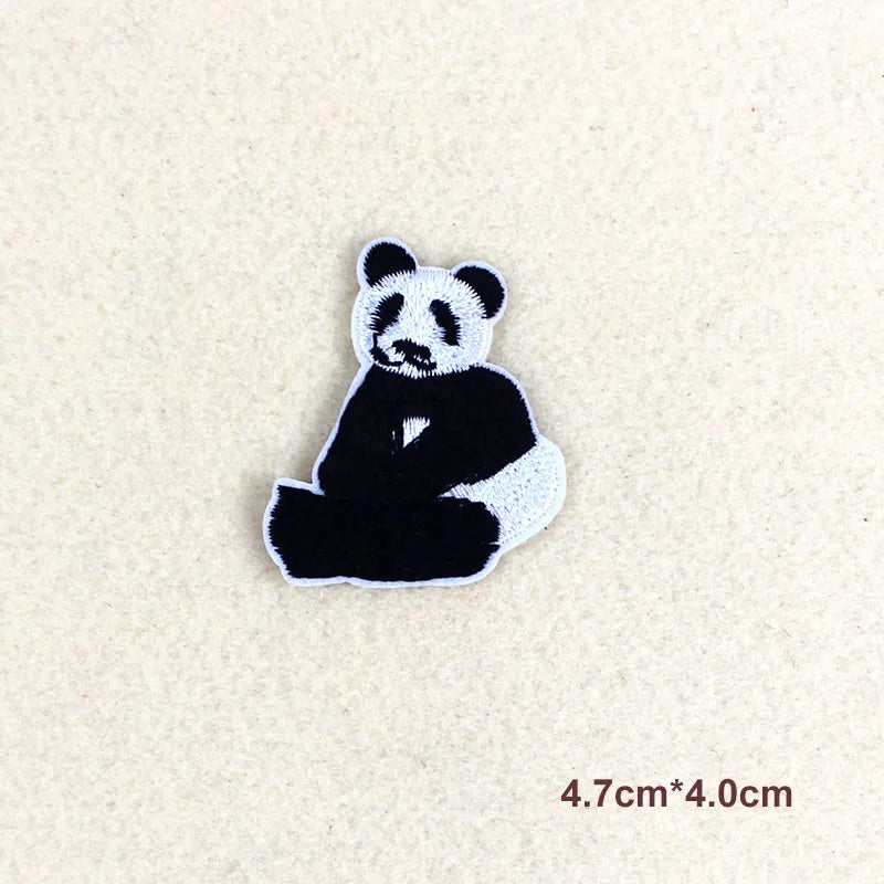 9p/lot Panda Cartoon patches for clothing hot iron on lovely animal Embroidered clothes patches for children handmade