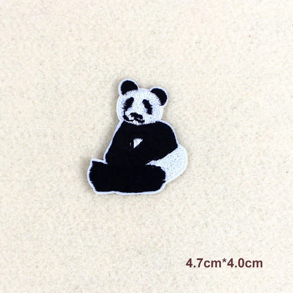 9p/lot Panda Cartoon patches for clothing hot iron on lovely animal Embroidered clothes patches for children handmade