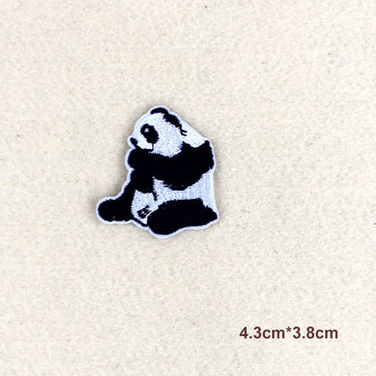 9p/lot Panda Cartoon patches for clothing hot iron on lovely animal Embroidered clothes patches for children handmade