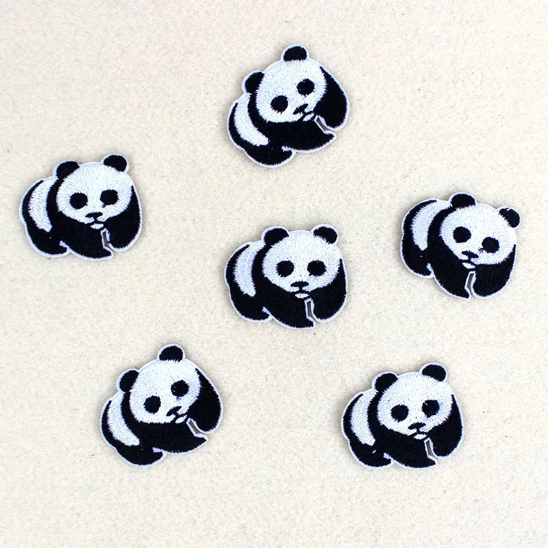 9p/lot Panda Cartoon patches for clothing hot iron on lovely animal Embroidered clothes patches for children handmade