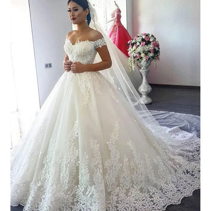 Luxury Lace Boat Neck Ball Gown Wedding Dresses Sweetheart Sheer Princess. Applique Bridal Gowns Casamento Customized