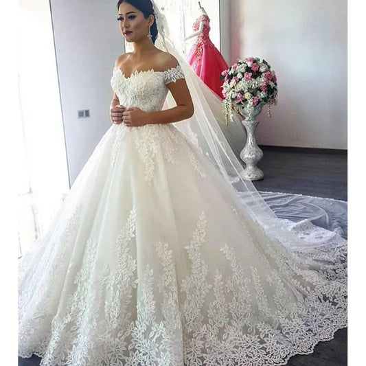 Luxury Lace Boat Neck Ball Gown Wedding Dresses Sweetheart Sheer Princess. Applique Bridal Gowns Casamento Customized