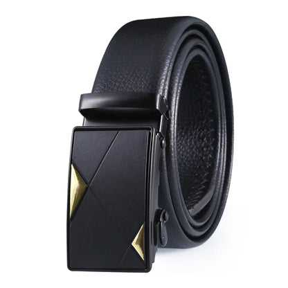 Cinto  de luxo  de couro pra homem com fivela automatica  ajustavel                Seu bebê merece o melhor.  Feito com carinho e qualidade para você.  A escolha perfeita para o dia a dia.  Ideal para você.  Seu melhor companheiro...