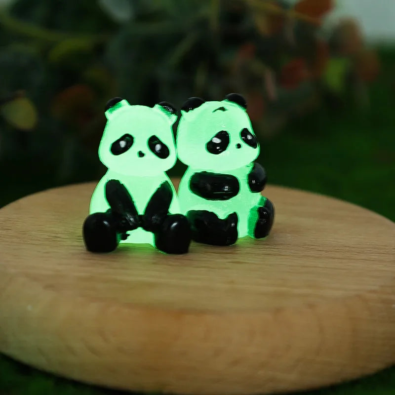 1/10PCS Mini Glowing Tiny Panda Micro Landscape Ornament Glowing in Dark Panda Doll Party Car Table Home Garden Decor Resin Toy