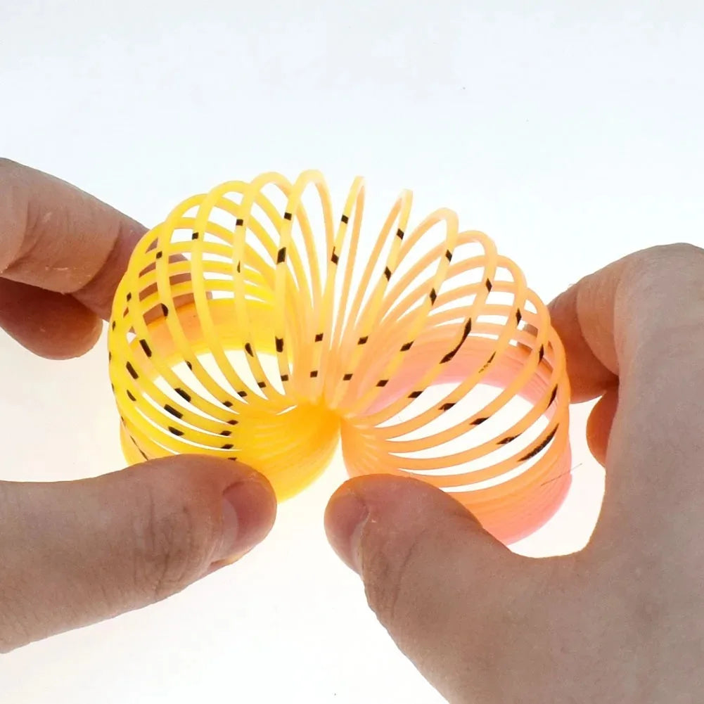 12/24PCS Rainbow Magic Springs Circle Toys Kids Birthday Party Favors Guests Giveaway Small Gifts Pinata Fillers Flexible Funny Toy