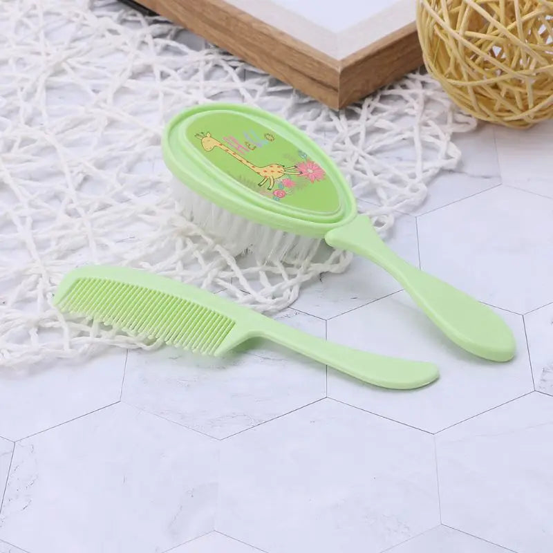 Conjunto  de cabelo para bebes  com 1 pente e uma escova.
