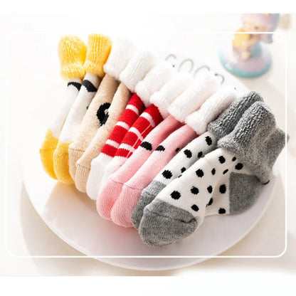 5 Pairs  de meias  para bebes   de 1 ano aos 3 anos Autumn Winter Warm Strip Baby Sock Cute Cartoon Dot Thick Infant Floor Sock Soft Star Pattern Newborn Toddler Sock             1        Seu bebê merece.