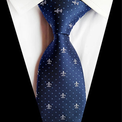 Gravata elegante e luxuosa para casamentes e momentos marcantes. 8 cm. com 68  cores e modelos diferentes