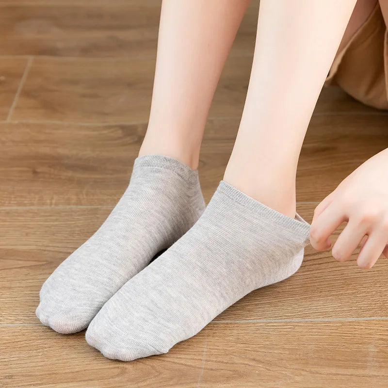 10 Pairs of Colored Cotton WOMEN'S Short Socks, Ankle Breathable Mesh Sports Socks, Summer Casual Solid Color Boat Socks