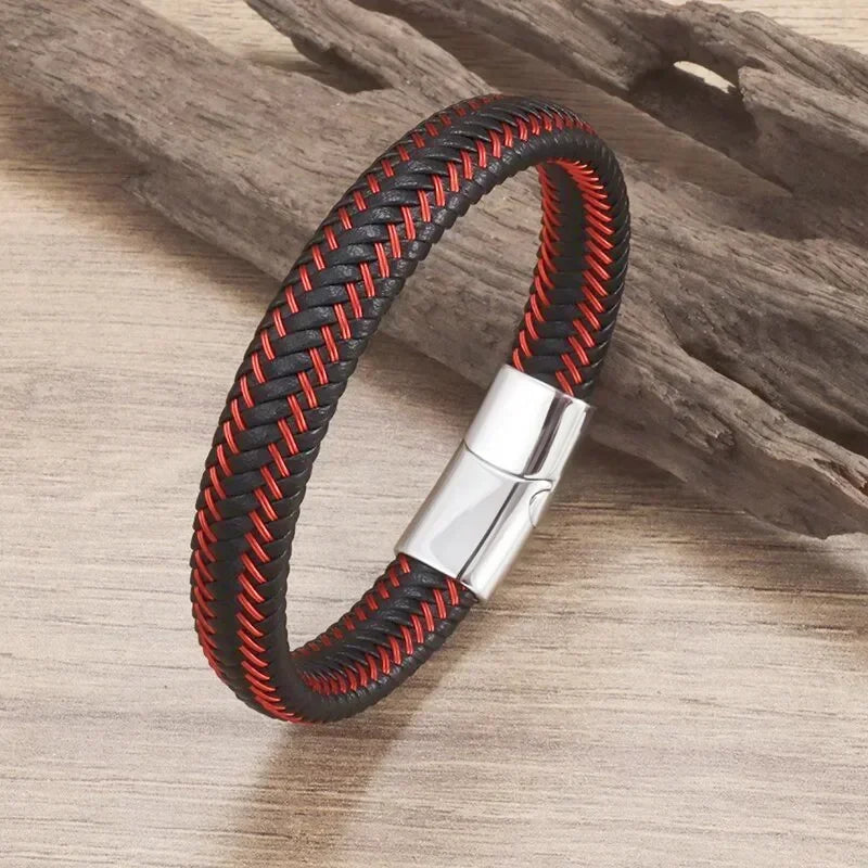 Simples e Classic , Black Hand Woven Leather Bracelet with Metal Magnetic Clasp Men's Fashion Jewelry .