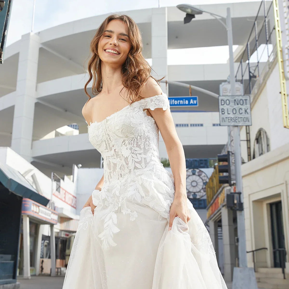 Luxury Off Shoulder Lace Wedding Dresses for Woman Ball Gown Elegant  Evening Party Gowns