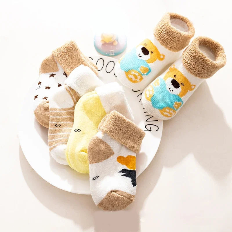 5 Pairs  de meias  para bebes   de 1 ano aos 3 anos Autumn Winter Warm Strip Baby Sock Cute Cartoon Dot Thick Infant Floor Sock Soft Star Pattern Newborn Toddler Sock             1        Seu bebê merece.