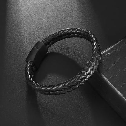 Simples e Classic , Black Hand Woven Leather Bracelet with Metal Magnetic Clasp Men's Fashion Jewelry .