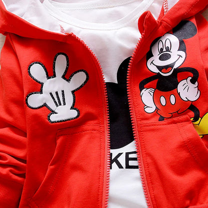 conjunto de 3 pecas do Mickey  para meninos e meninas com muito estilo.